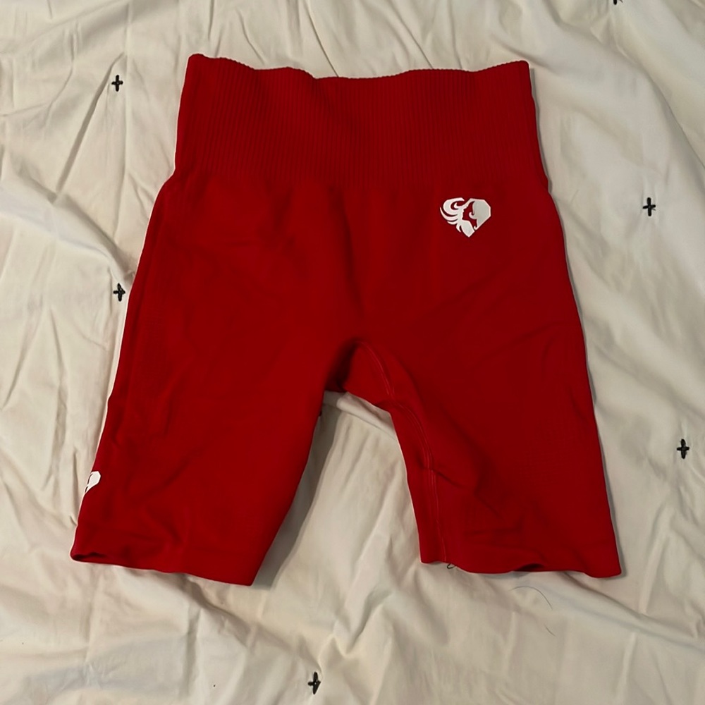 Women’s Best - Red Biker short